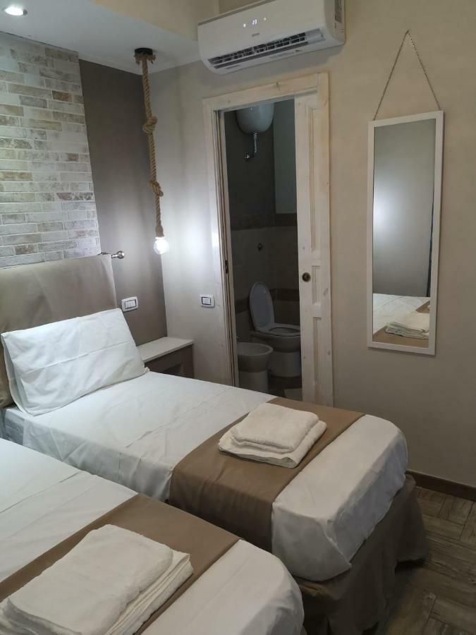 Guesthouse Luisella Кальяри Экстерьер фото