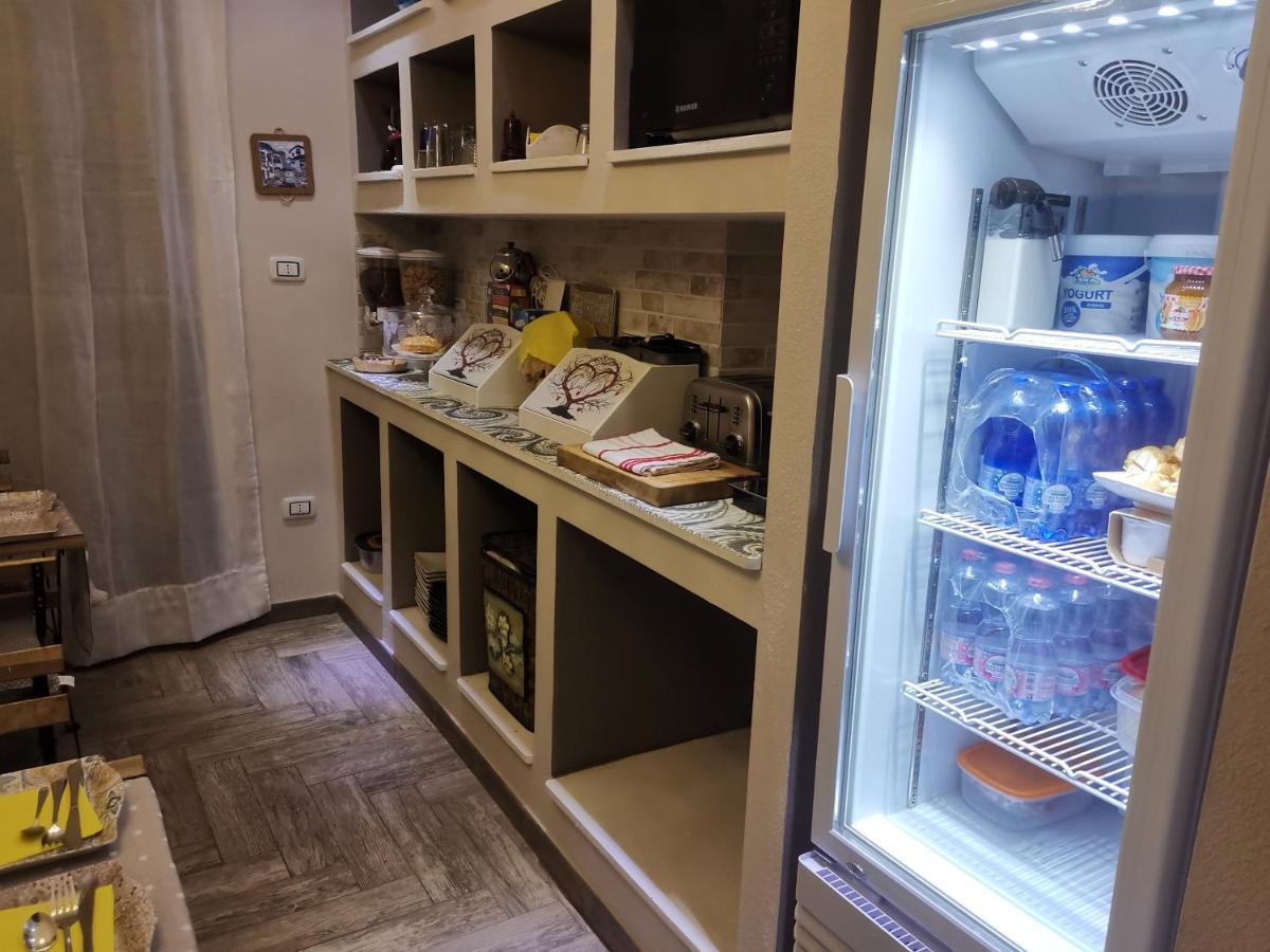 Guesthouse Luisella Кальяри Экстерьер фото